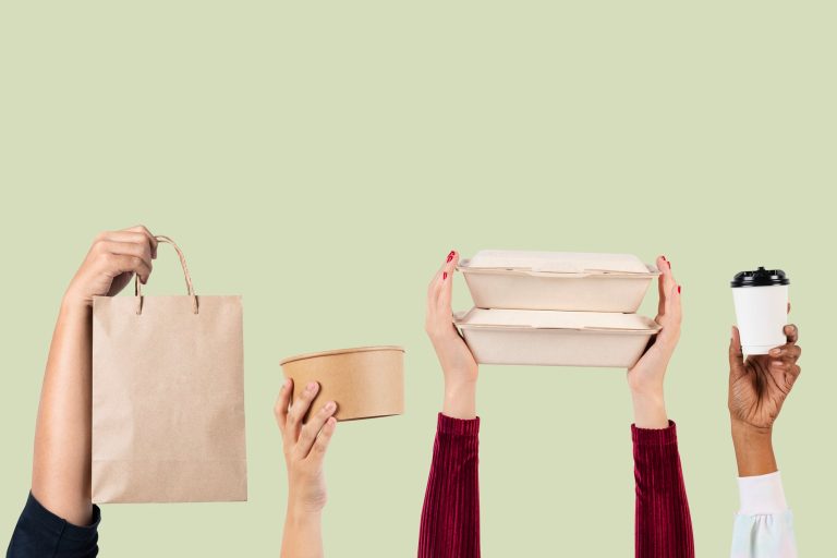 Πώς τα fast food και το delivery μπορεί να αυξάνουν την έκθεσή σας σε χημικά